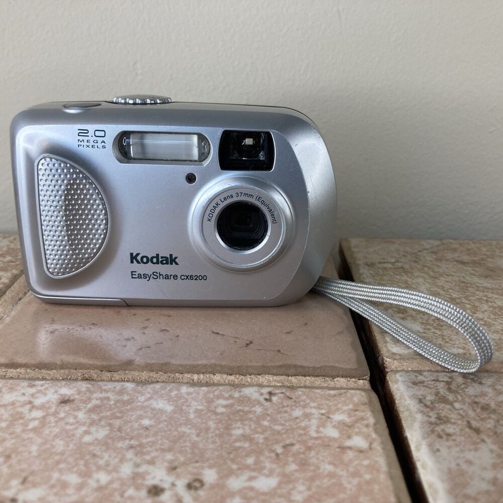 Kodak Digital Camera EasyShare CX6200 2.0MP Silver Tested *Read*